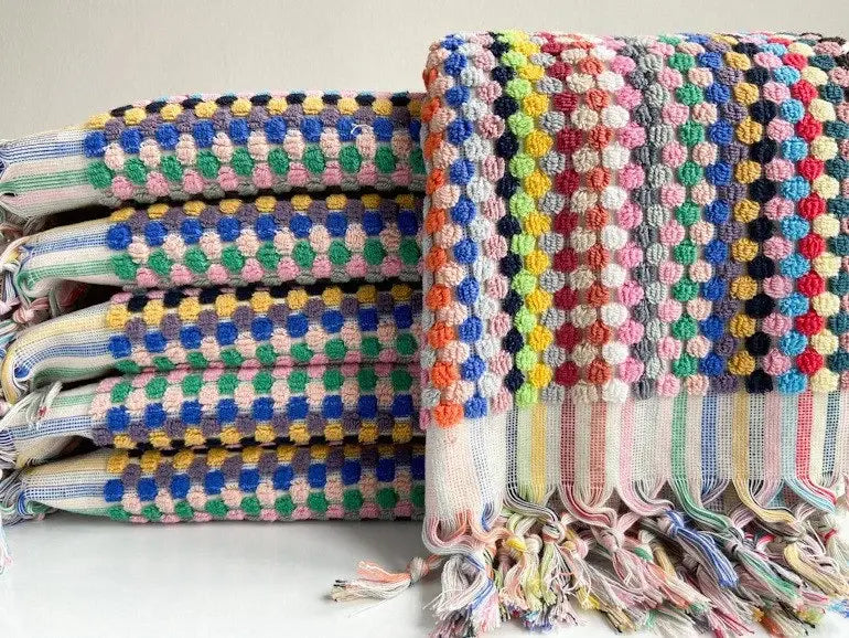 Organic Bubble Series Hand Towel 18x 37Mix 1